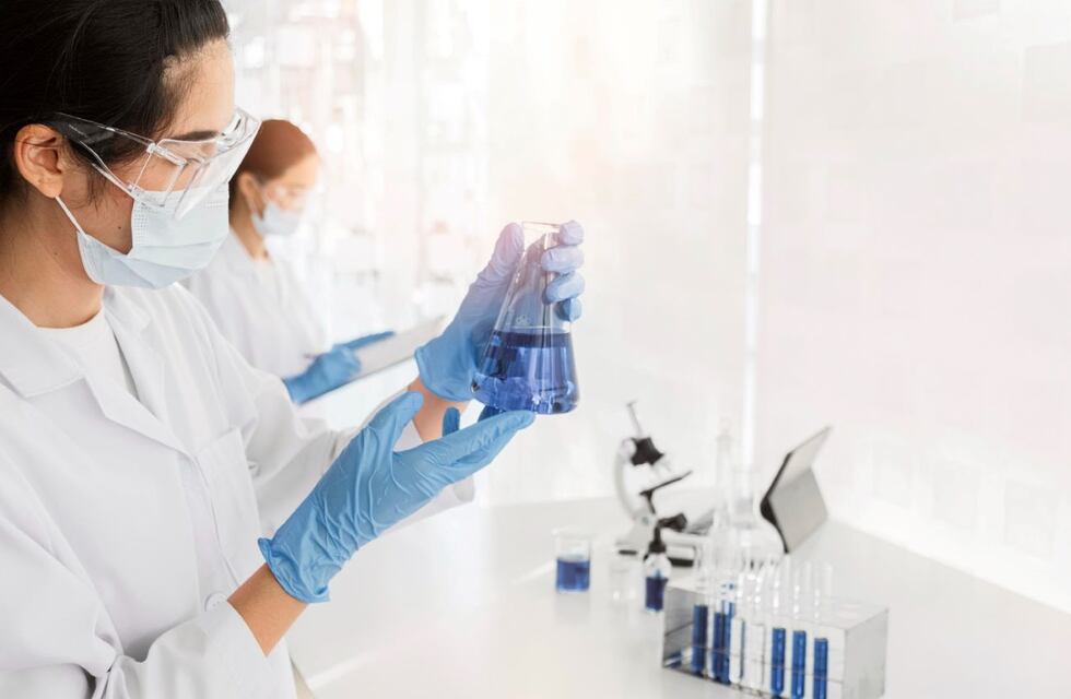Investigan un conocido laboratorio de Córdoba por estafas y entrega de análisis falsos