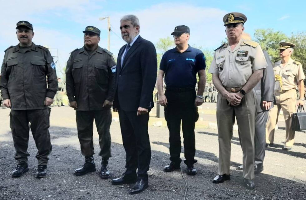 Gendarmes en Rosario: Aníbal Fernández presentó más de 400 agentes nuevos