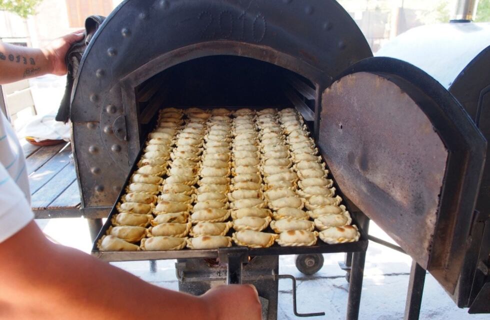 ¡Mismo precio hace meses! Esto es lo que cuesta una docena de empanadas en Cafayate