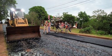 Continúa la ejecución de obras viales en Montecarlo.