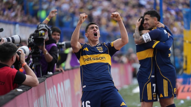 Miguel Merentiel festeja el 2-0 de Boca ante River. (AP)