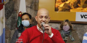 Primera conferencia de prensa tras el traspaso oficial del servicio de agua en Carlos Paz.