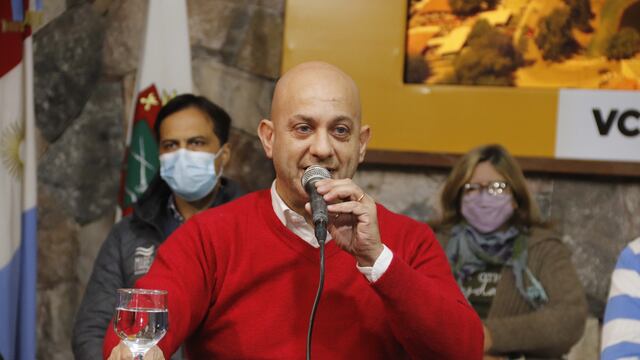 Primera conferencia de prensa tras el traspaso oficial del servicio de agua en Carlos Paz.