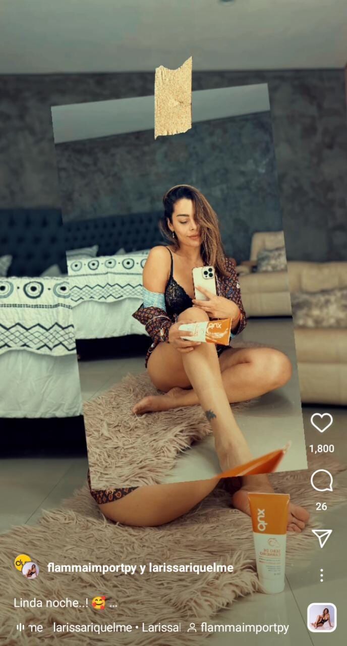 La influencer posó frente al espejo y mostró su rutina diaria.