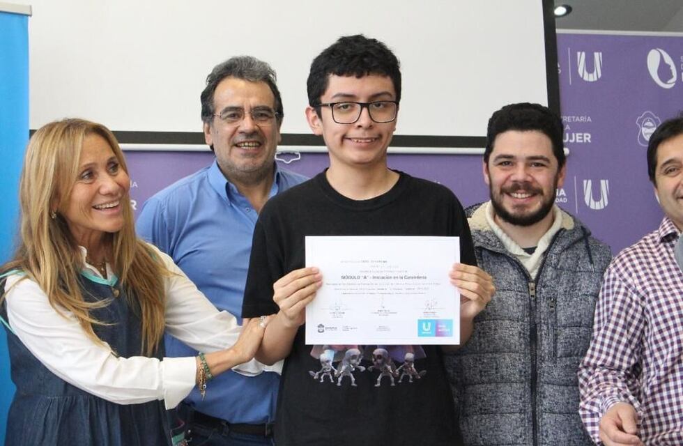 Ushuaia: alumnos de escuela especial recibieron certificados de Formación laboral