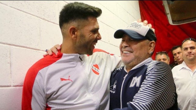 El capitán del Rojo recordó al ídolo argentino antes y durante el partido contra Colón.