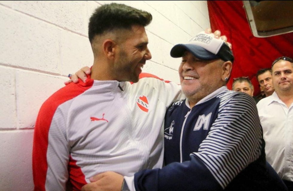 Silvio Romero homenajeó a Maradona con una particular referencia