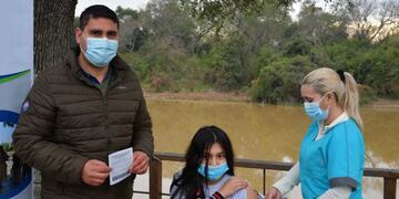 Primeras dosis de vacunas Moderna, para niñas niños y adolescentes de 12 a 17 años, con turnos asignados a través de Elijo Vacunarme. Presentar certificado, prescripción médica o CUD (certificado único de discapacidad).