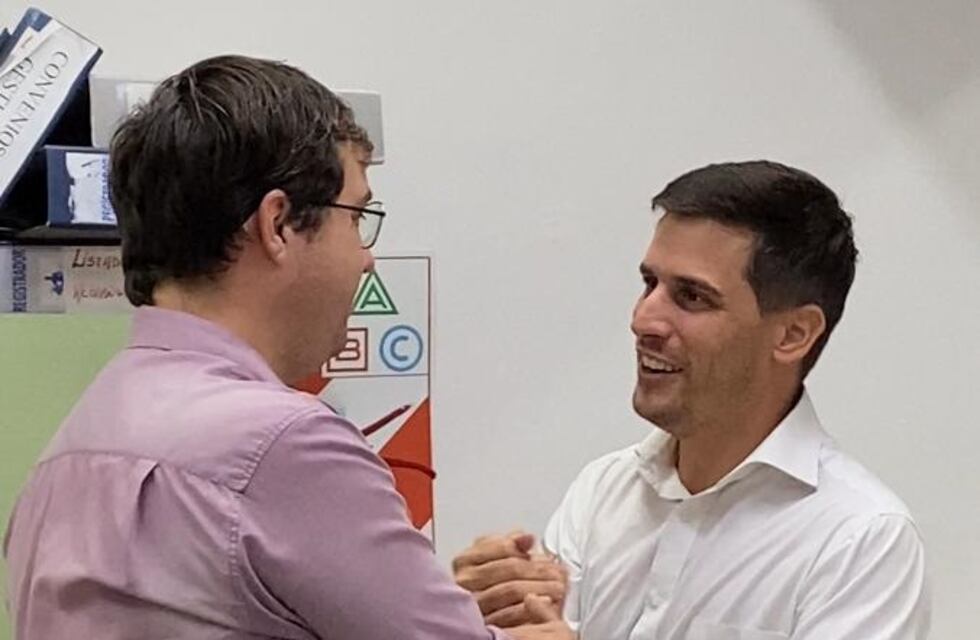 Leonardo Viotti recorrió el edificio municipal en su primer día como intendente