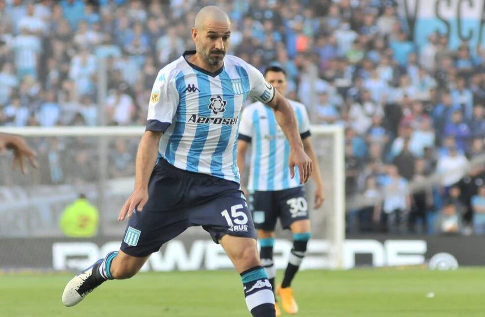 Racing venció 2-1 a Godoy Cruz, despidió a Lisandro López y entró en la Copa Sudamericana