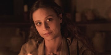 Netflix: la serie española basada en hechos reales que atrapa con su historia de amor prohibida y es un éxito
