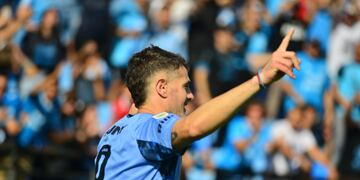 Pablo Vegetti anotó el 1 a 0 para Belgrano en el partido contra Vélez.