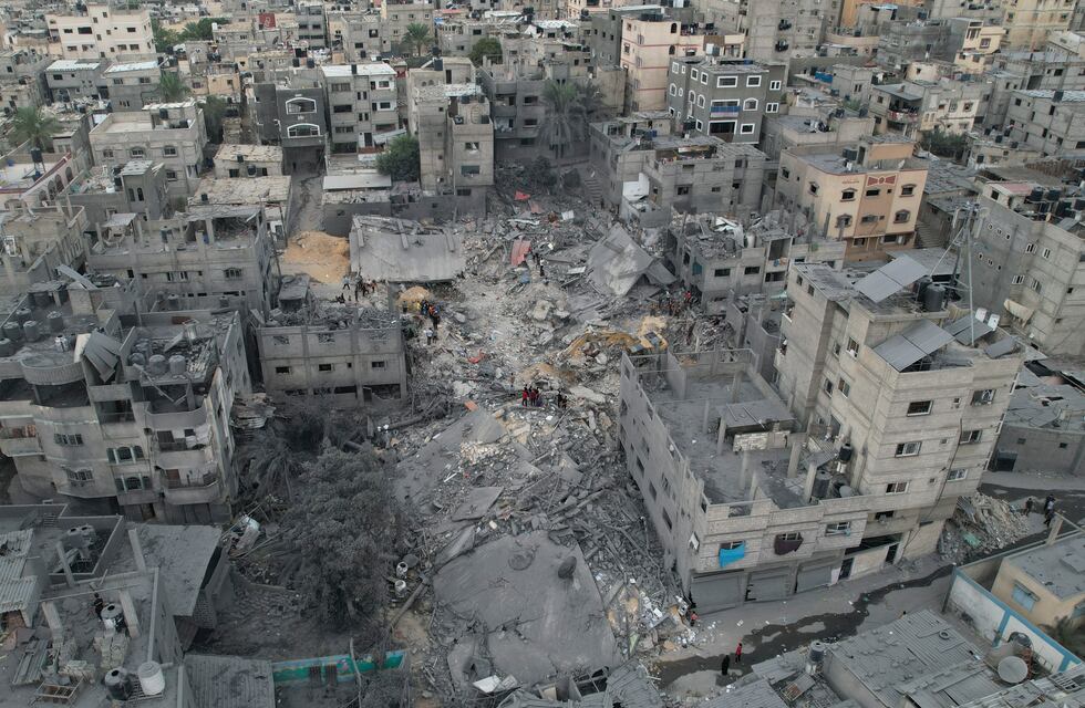 Israel sigue atacando Gaza tras bombardear los túneles de Hamás
