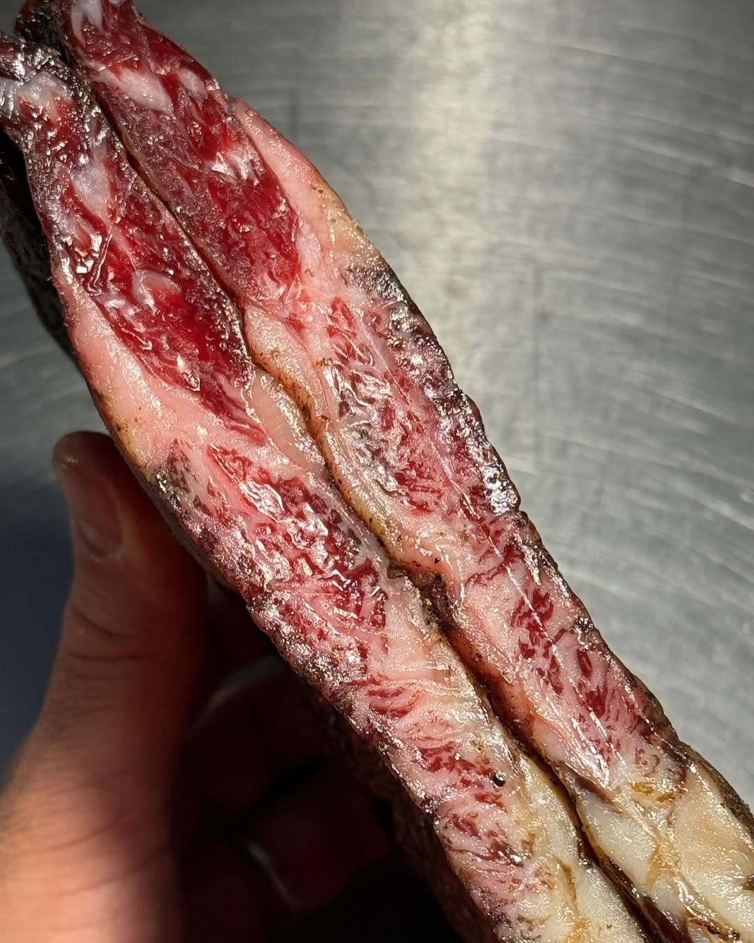 Carne Wagyu en Madre Rojas