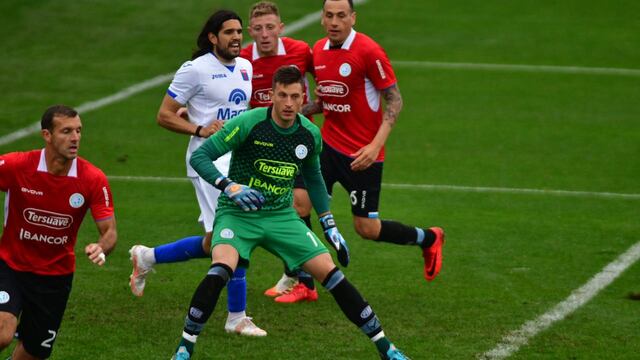 Nahuel Losada, el arquero de Belgrano, de gran actuación en la visita a Tigre, por la Primera Nacional. (Federico López Claro)