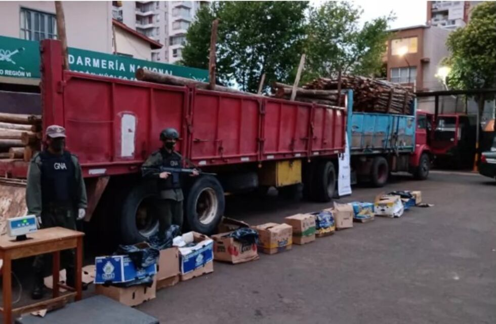 Un camionero fue detenido en Maipú por estar vinculado a un secuestro de 320 kilos de marihuana