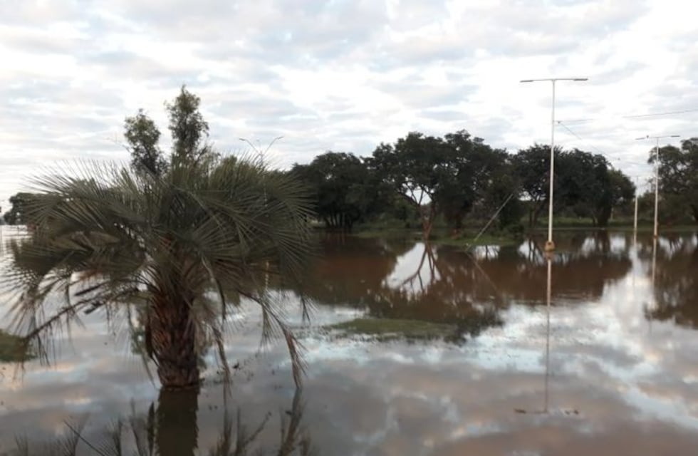 Corrientes: frente a la crecida del río Uruguay, Paso de los Libres prepara su evacuación