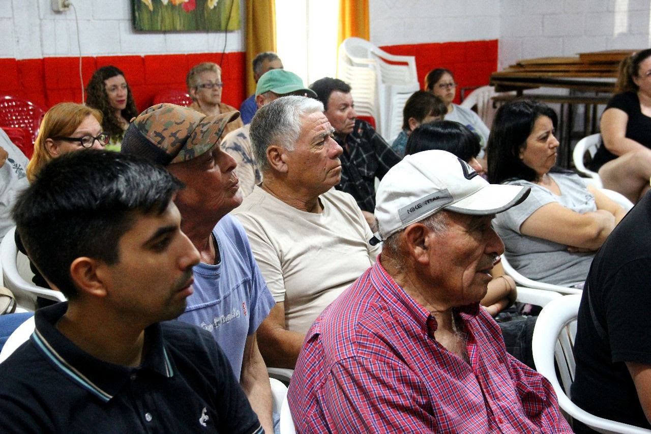 LOS VECINOS DE BARRIO LA QUINTA CUARTA SECCIÓN YA PUEDEN CONECTARSE AL SERVICIO DE CLOACAS