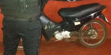 Recuperaron una motocicleta robada en Pozo Azul.