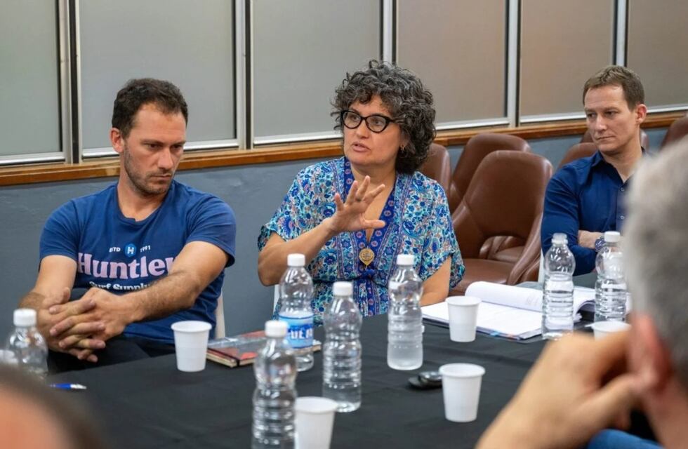El intendente Benedetti se reunió con los profesionales que elevaron el reclamo por el Presupuesto y Tarifaria