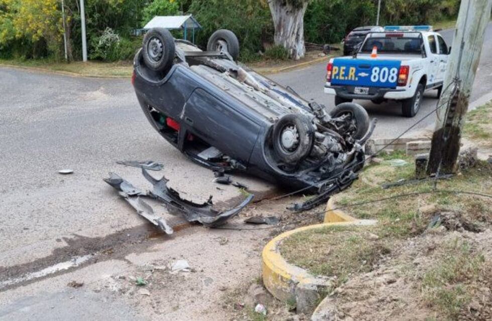 Impactante vuelco en la zona del Thompson en Paraná
