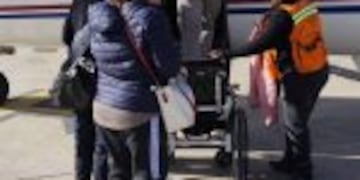 Una adolescente de 14 años será intervenida en el Hospital Garrahan, y un hombre de 34 años en el Hospital Italiano, gracias al operativo de aeroevacuación coordinado por el Ministerio de Salud Pública.