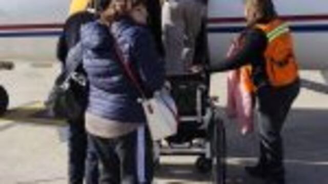 Una adolescente de 14 años será intervenida en el Hospital Garrahan, y un hombre de 34 años en el Hospital Italiano, gracias al operativo de aeroevacuación coordinado por el Ministerio de Salud Pública.