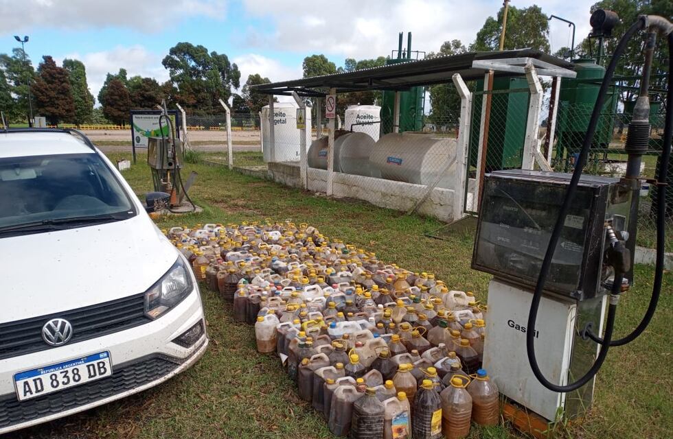 Recolectan aceite de cocina usado para transformarlo en Biodiesel
