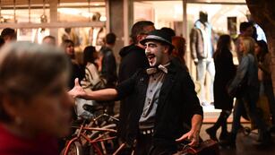 Los artistas de la ciudad hicieron su aporte entre las ferias, locales gastronómicos y shows en vivo.