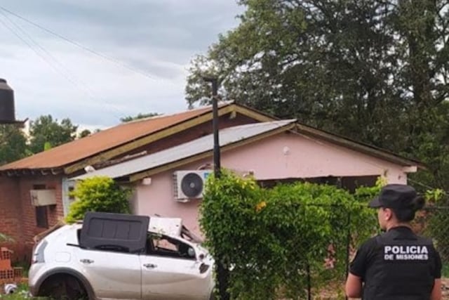 Un joven de 18 años murió tras un violento despiste en Eldorado.