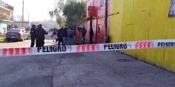 El comercio ubicado sobre Constitución 5147 ya había sido blanco de otro ataque similar en 2019. (@maxiklan)