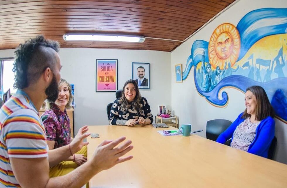 Municipalidad recibió al grupo artístico “Sin Cordones”