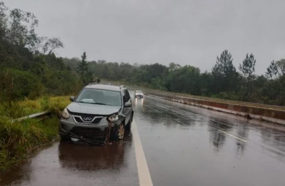 Aparatoso accidente automovilístico en Santa Ana dejó como saldo a una persona herida