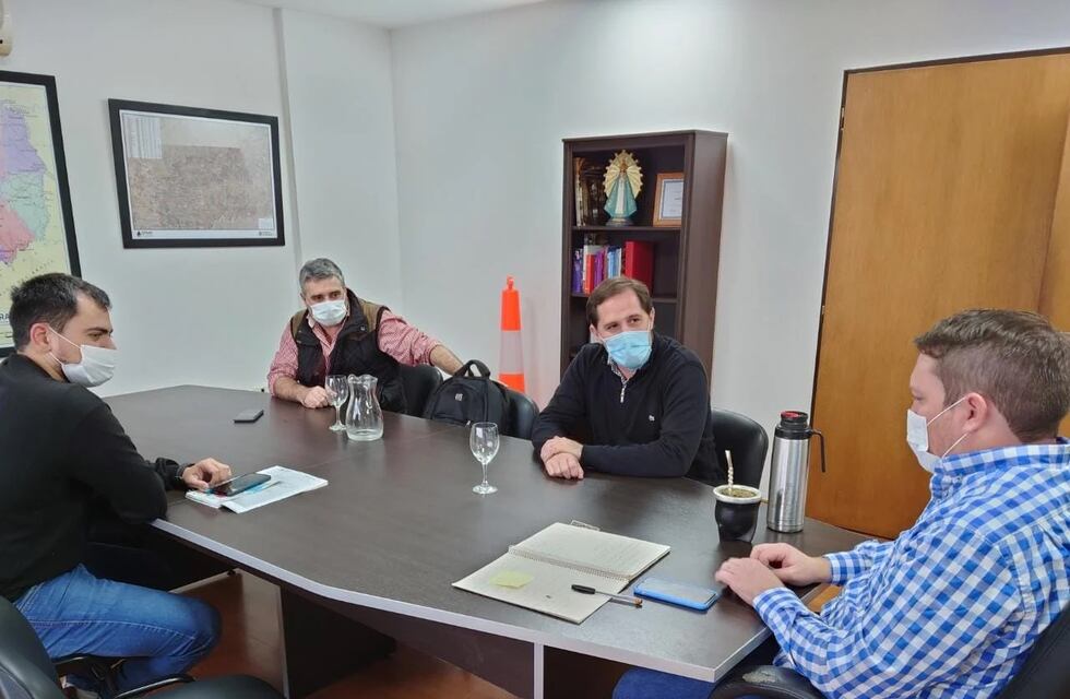 Oberá | Se reunieron el EPRAC y consultores especialistas en servicios públicos con el fin de mejorar el servicio de agua potable