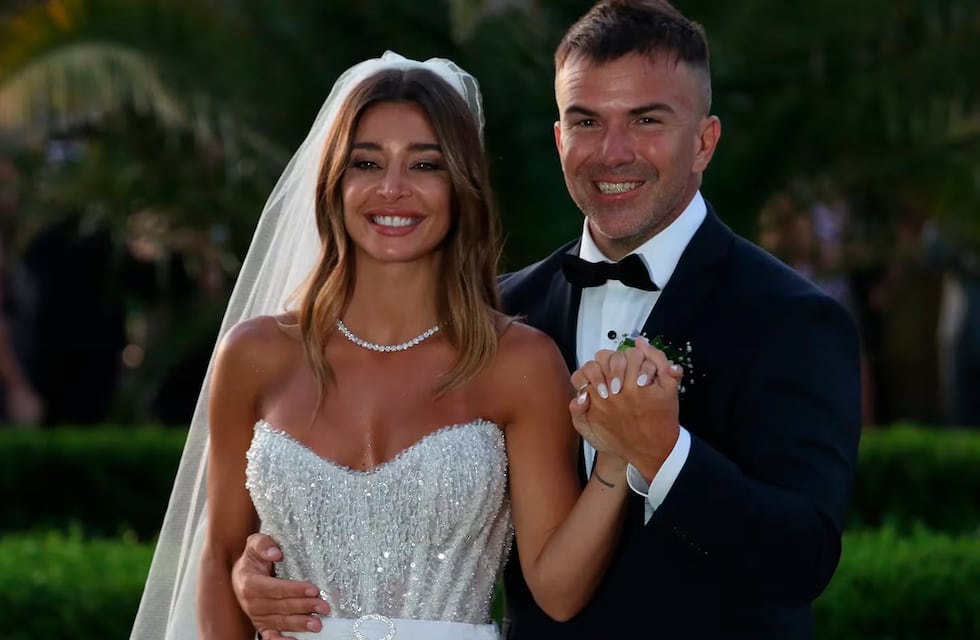 Sol Pérez anunció que está embarazada de Guido Mazzoni y mostró la primera ecografía en vivo