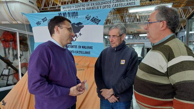 Mársico y Destéfanis en el Centro de Excombatientes de Malvinas