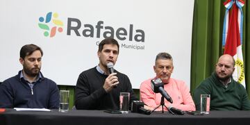 Conferencia de prensa evaluando la carrera del TC en Rafaela