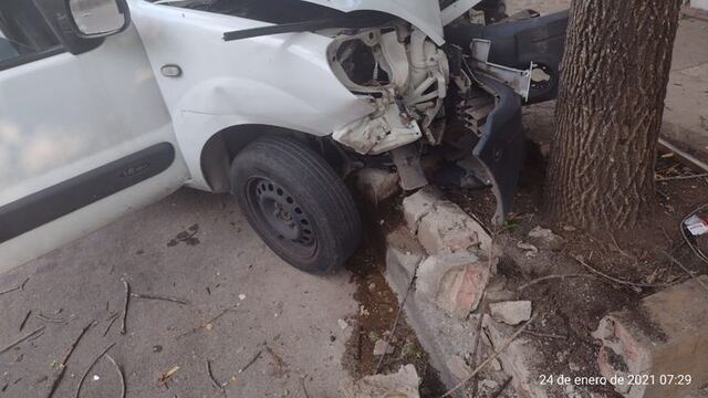 Accidente registrado en calle Fructuoso Rivera.