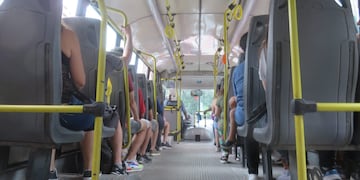 El transporte interurbano de Córdoba envuelto en una nueva polémica. (Christian Luna / La Voz)