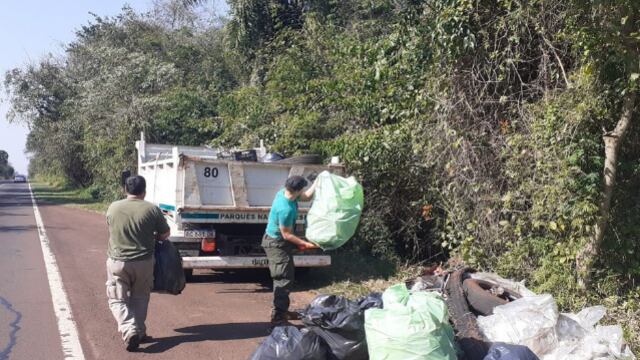 Tras la limpieza del Parque Nacional Iguazú, se recolectaron casi 7 toneladas de residuos.