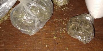 Pretendía ingresar droga al Complejo Penitenciario III en una bolsa de yerba.