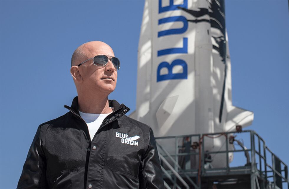 Subastaron un viaje al espacio con Jeff Bezos por 28 millones de dólares