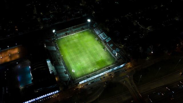Hubo más gente de lo permitido en Platense-Boca.