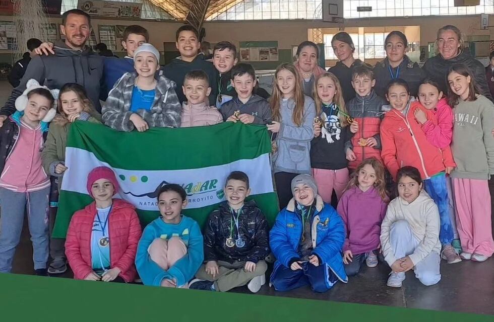 El equipo de natación del Deportivo y Cultural logró el 1° puesto en el Selectivo organizado en Arroyito