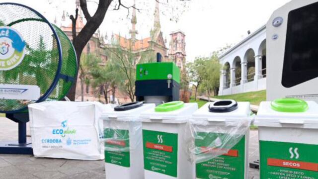 En la semana del reciclaje la Municipalidad de Córdoba colocó EcoPuntos para concientizar sobre separación en origen. (Municipalidad de Córdoba)