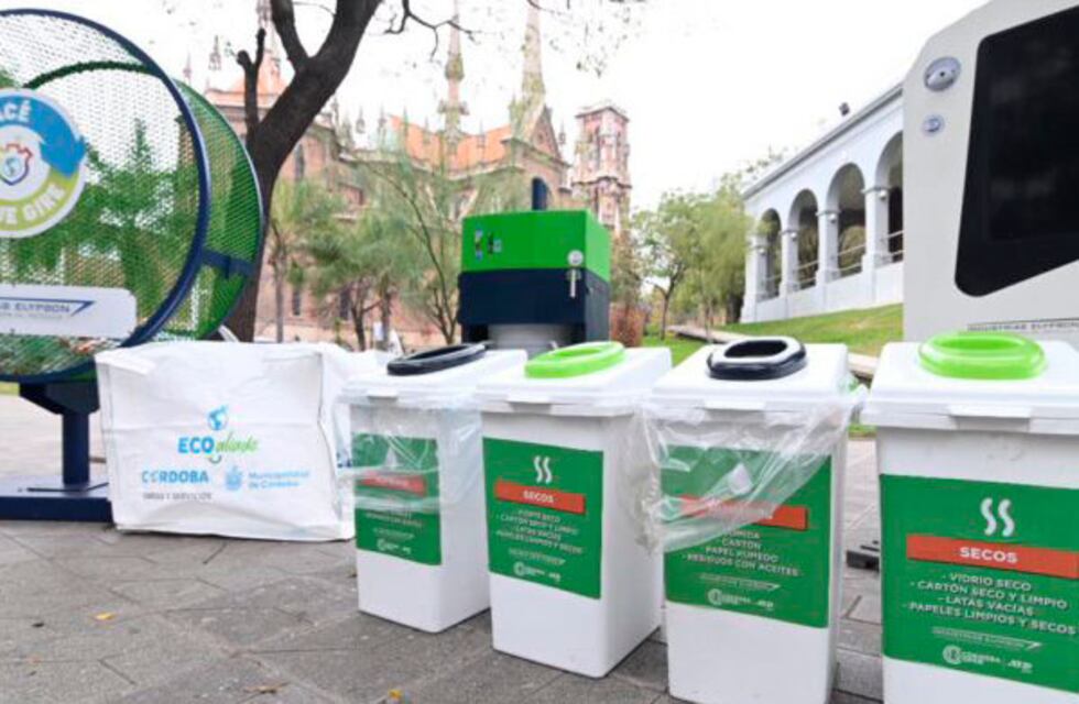 Córdoba sustentable: canjean residuos secos por un EcoTacho