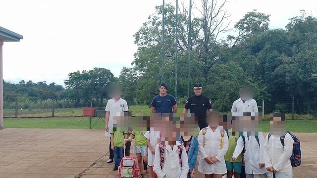 Comandante Andresito: policías llevan adelante charlas de concientización en establecimientos educativos.