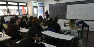Miradas ambiguas sobre la educación en el país.
