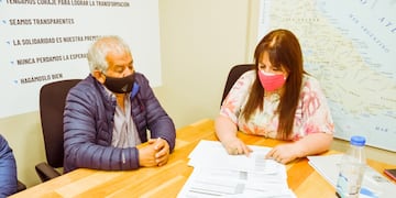 La ministra Castillo se reunión con el Secretario General de la UOCRA