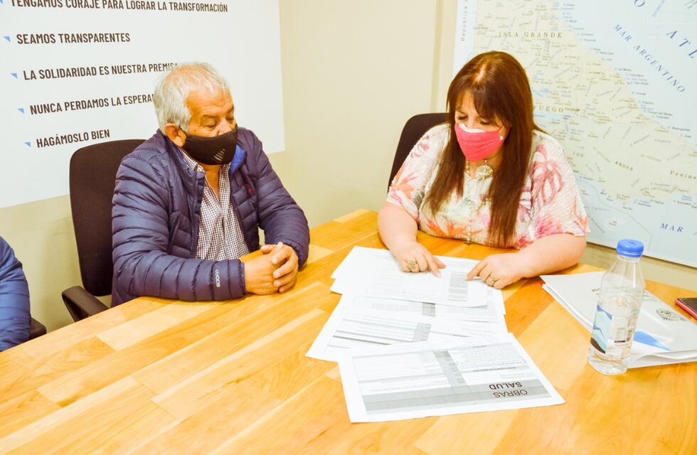 Castillo se reunió con el titular de la OUCRA